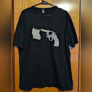 Fear Is An Illusion Men's Black Graphic T-Shirt  Size XL